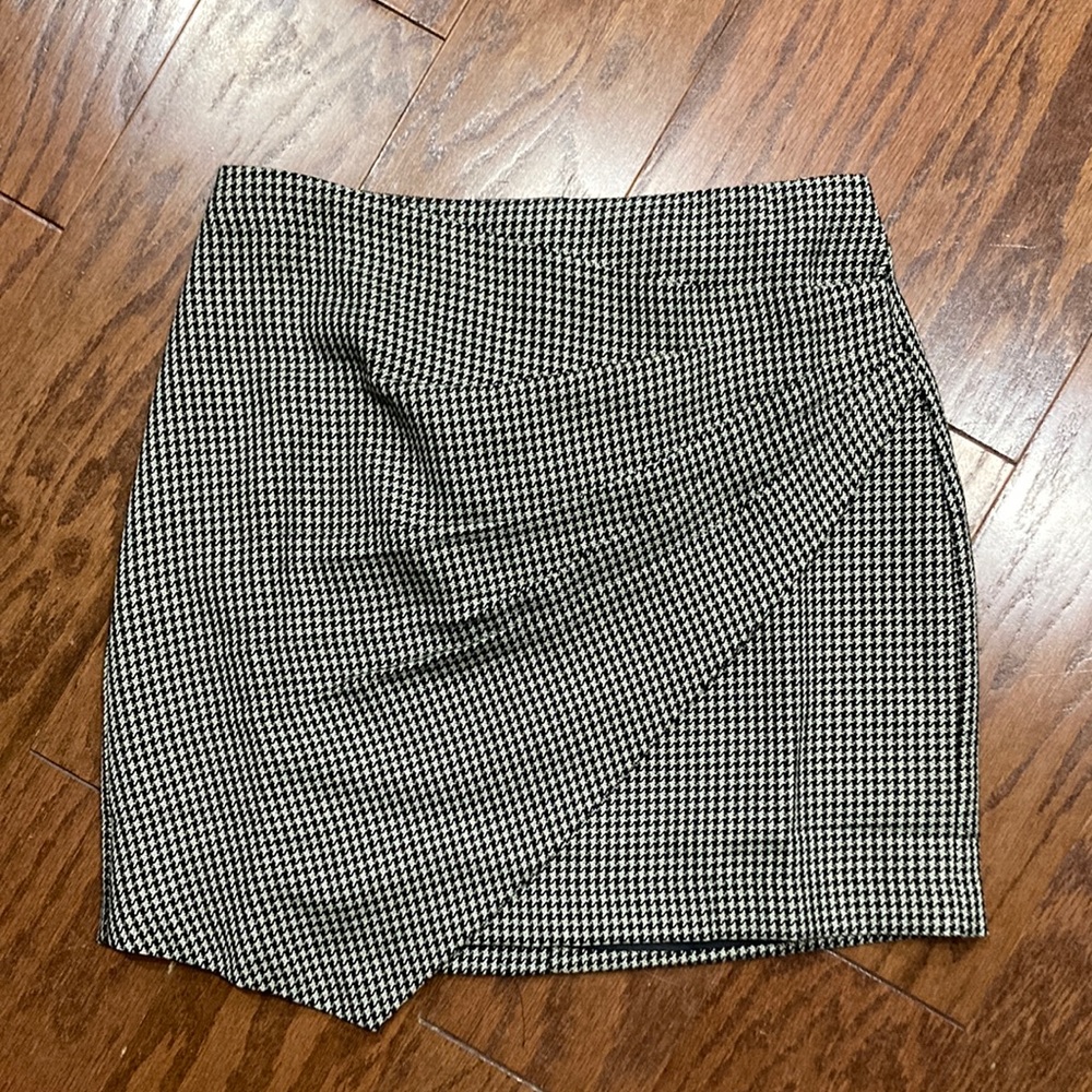 Mango Black and White Houndstooth Mini Skirt